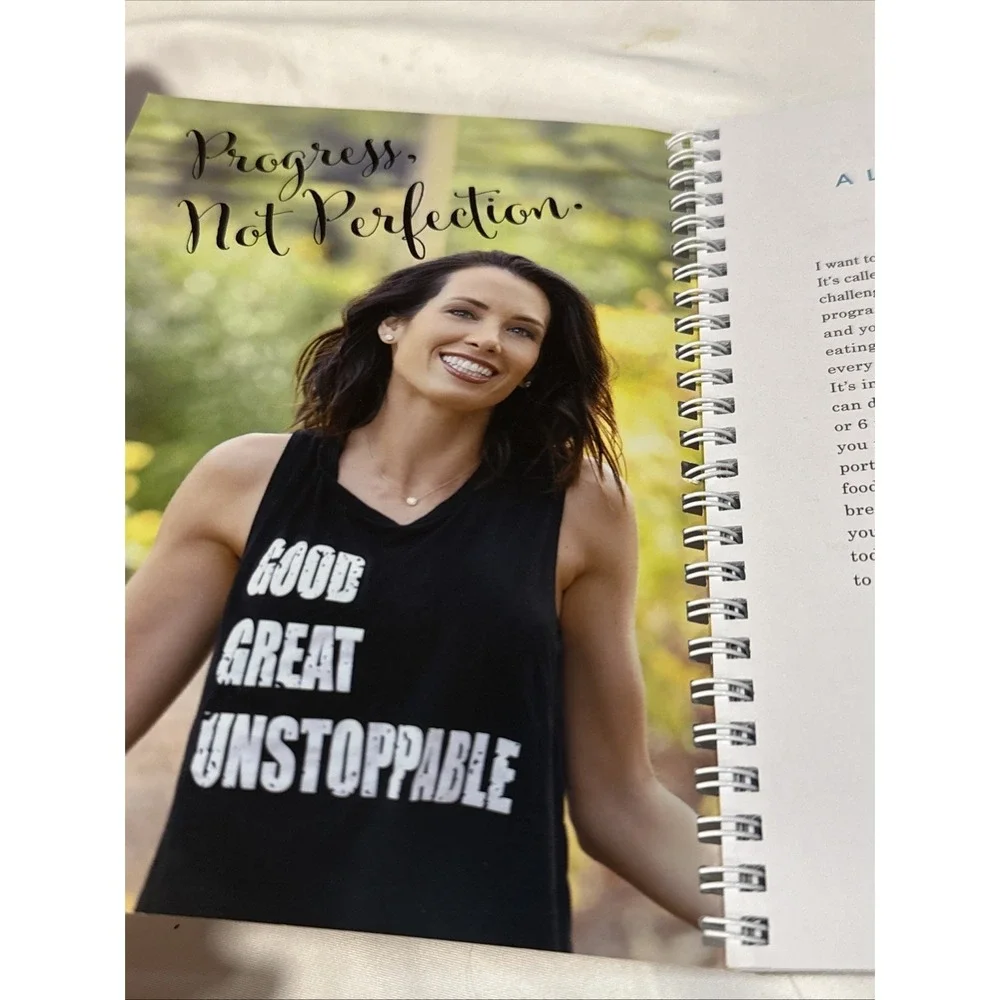The Ultimate Portion Fix Daily Logbook‎ by Beachbody
